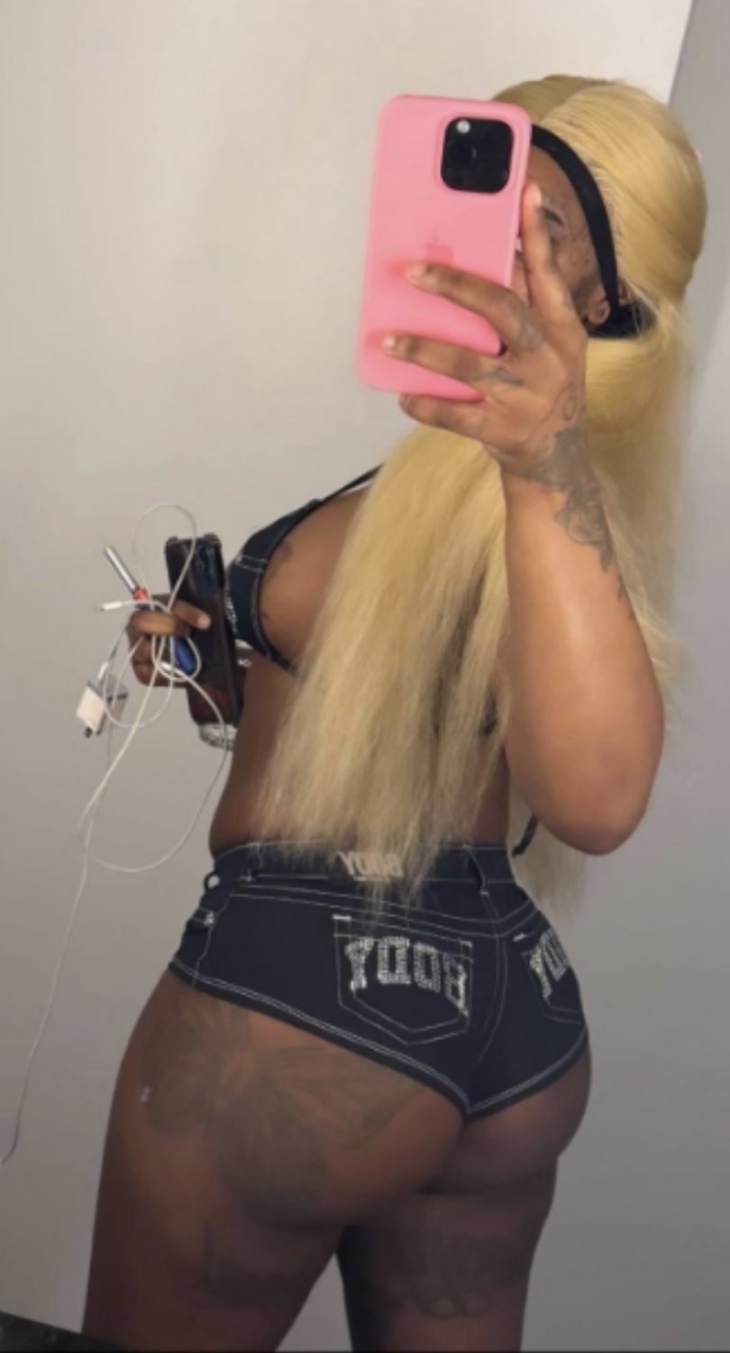 Janae’s pretty pussy #ACevdrMv